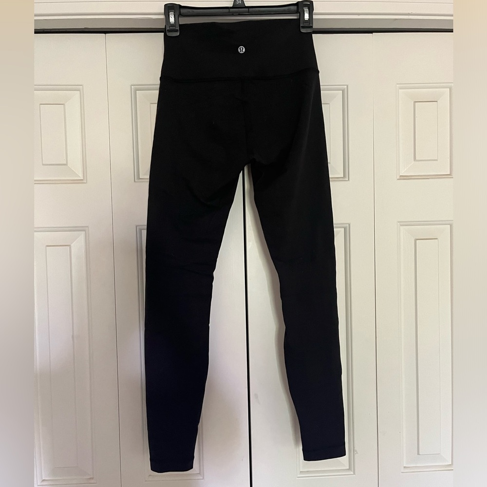 Lululemon black wunder under sz 6 leggings!